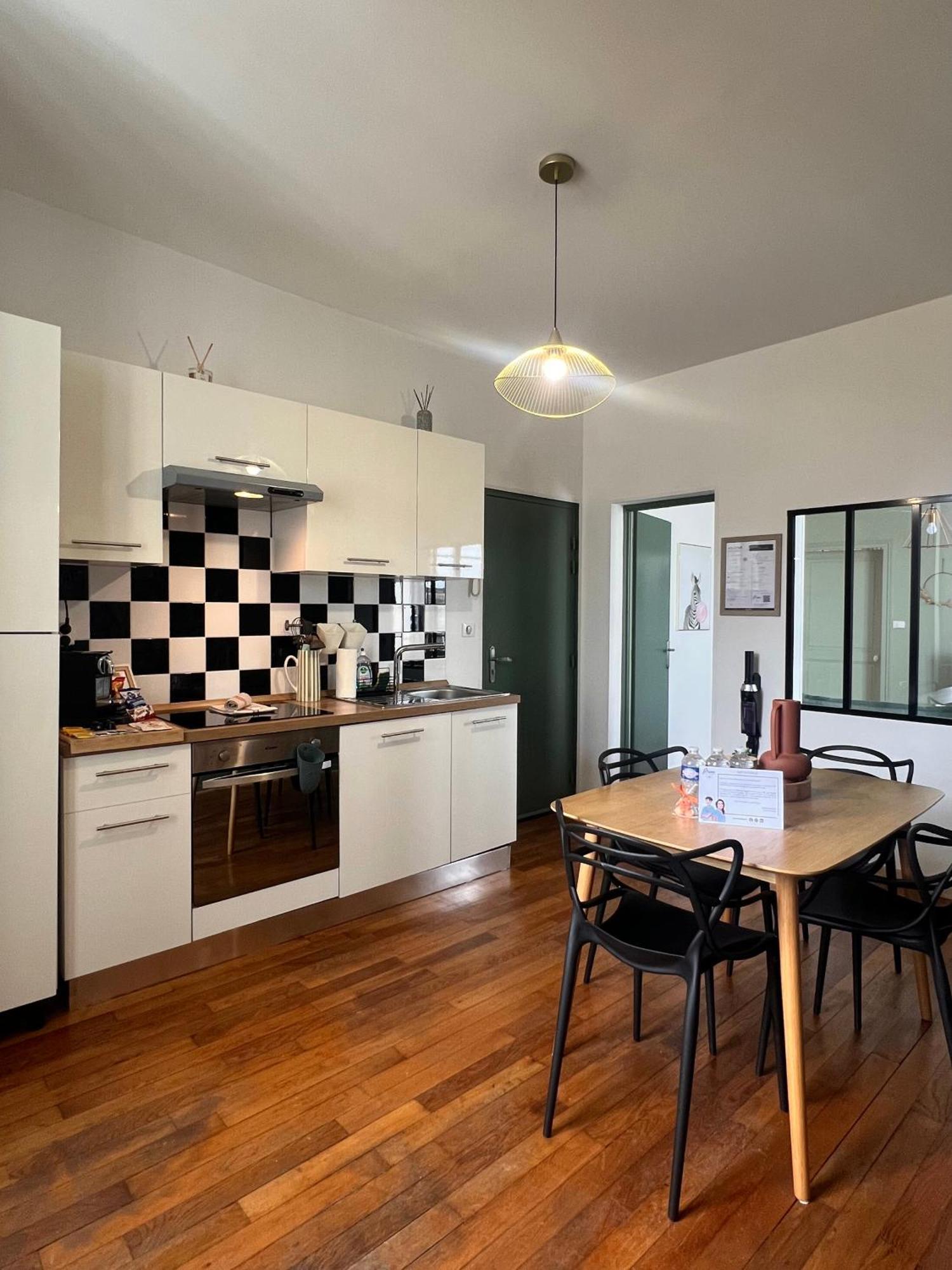 "Le Charleville", Superbe Appartement, Gare De Nevers, Service Premium By Primo C0Nciergerie Extérieur photo